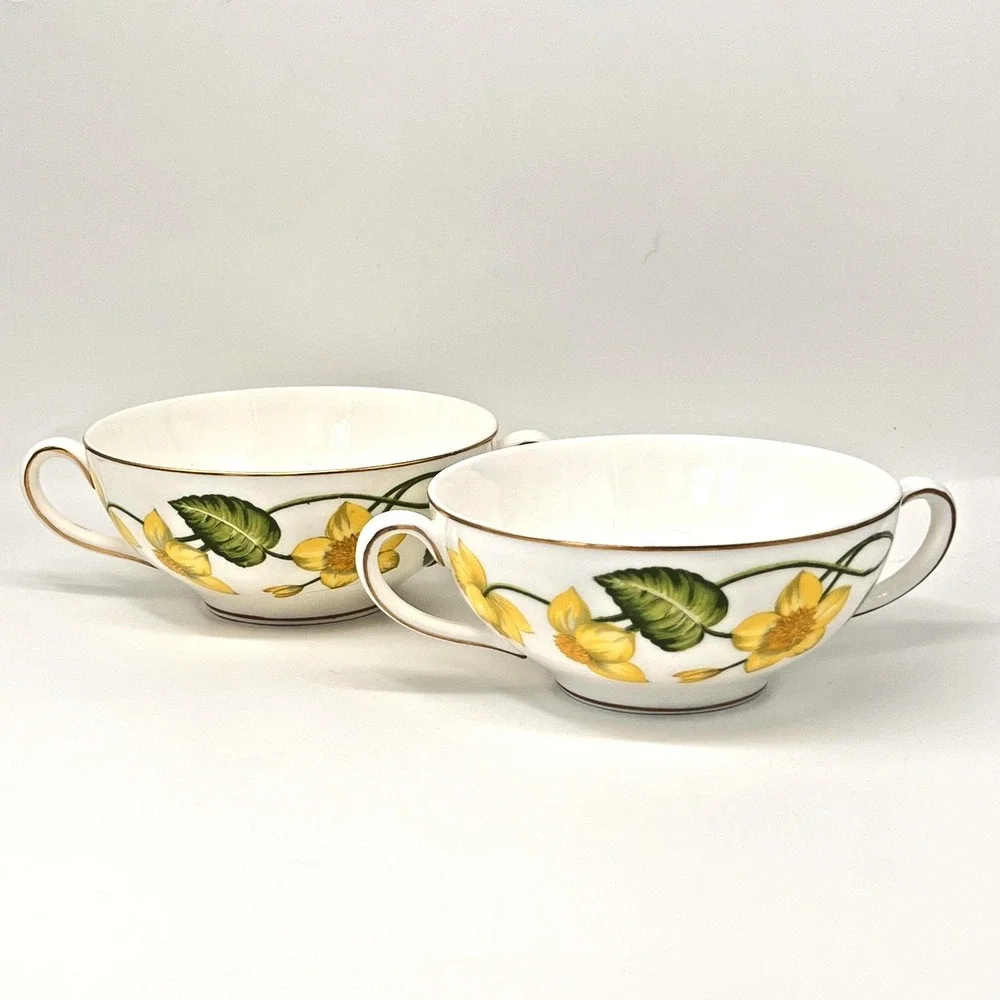 Wedgwood Bone China Kingcup Two Flat Cream Soup Bowls W.4050 Made In England - Picture 2 of 16